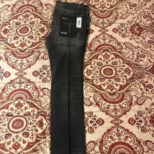 RTA Clayton Skinny Jeans (distressed charcoal) sz 31